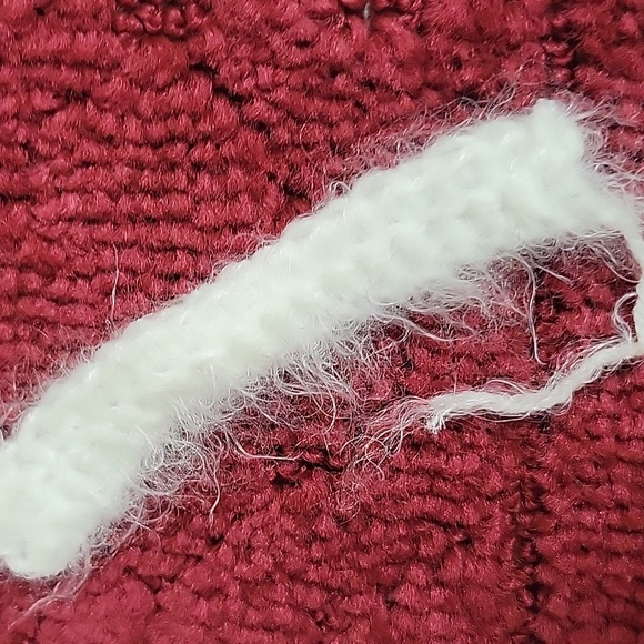 Baby Bee Baby Lou Lou Net Wt 3.5 Oz, 259 Yards Skeins 2 White 5 Hugs&Kiss - Picture 9 of 16